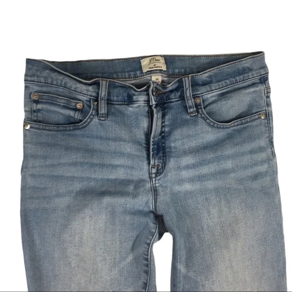 WJ346 J. Crew 8” Toothpick Light Skinny Jeans 30